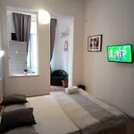 بيت ضيافة (adults Only)