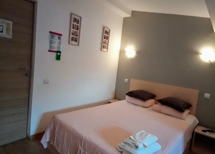 Guest house (adults Only)